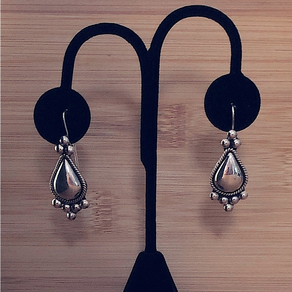 $122 Vintage Estate Earrings  Sterling Silver  Marked CII 925 MEXICO